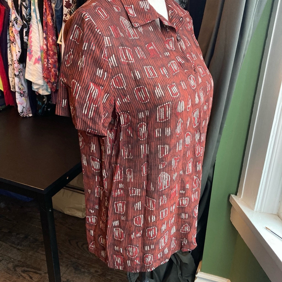 Women's Peter Nygard Blouse, Size 6, Red - Picture 3 of 7